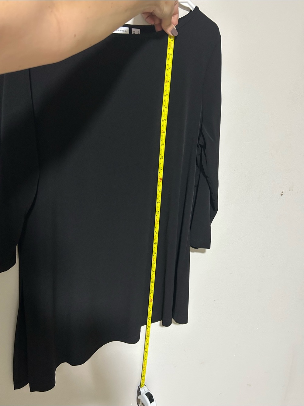 Susan Graver Liquid Knit Asymmetrical Hem Tunic Top Black Size M 0502 - Picture 9 of 9